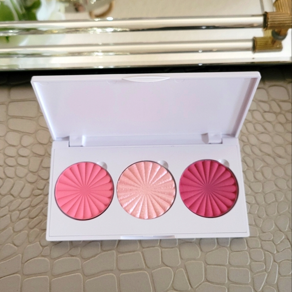 OFRA Midi Blossom Blush Palette